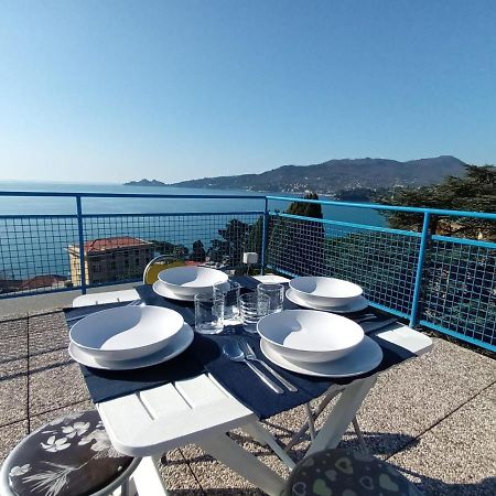 Appartamento Con Stupenda Vista Mare Zona Bristol Rapallo Extérieur photo